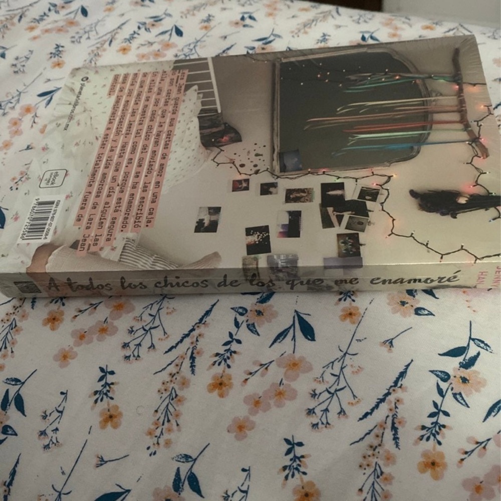 Book - Picture 2 of 4